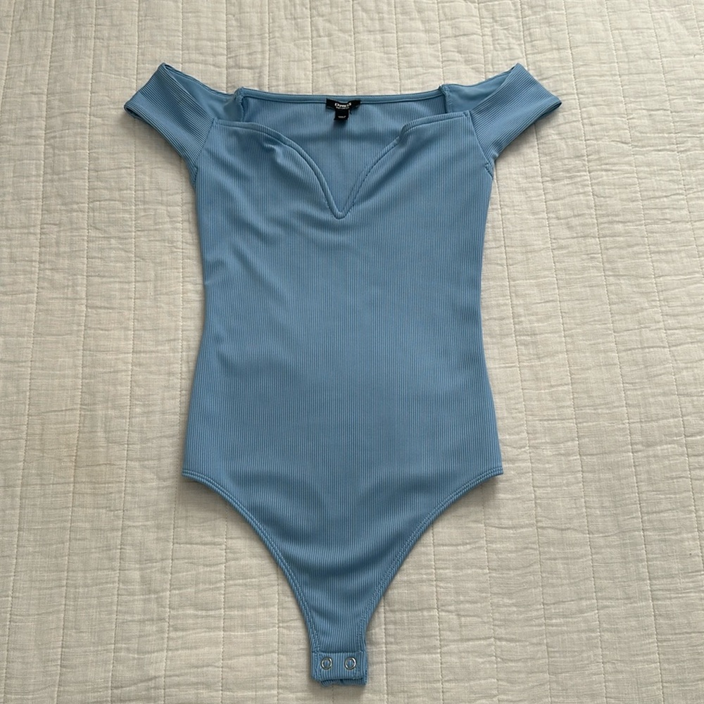 Size XS Express body contour bodysuit